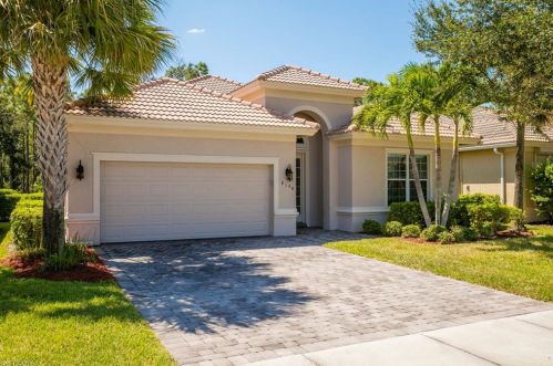 8198 Valiant Dr, Naples FL  34104-6669 exterior