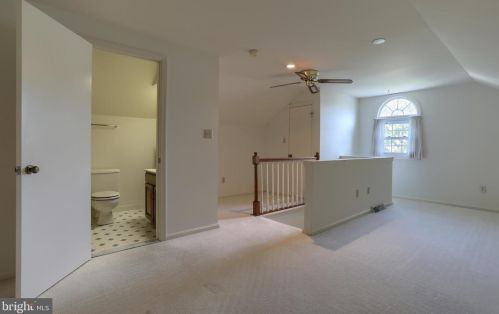 281 Crescent Dr, Swatara PA  17033-2335 exterior