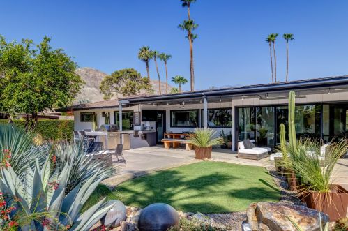 40267 Club View Dr, Rancho Mirage CA  92270-3527 exterior