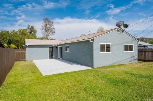 9746 Chestnut St, Lakeside CA  92040-4202 exterior