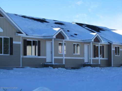 846 Adams Dr, Killdeer, ND 58640