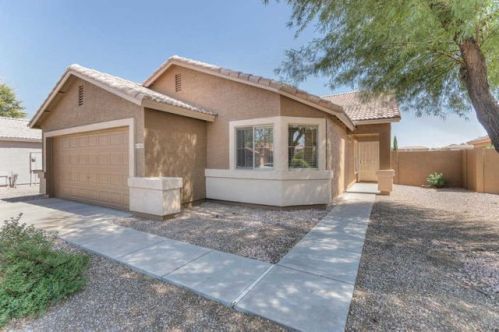 3851 Joshua Tree Ln, Gilbert, AZ 85297-7992