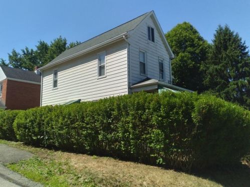 4390 Westinghouse Ave, Trafford, PA 15085-1722