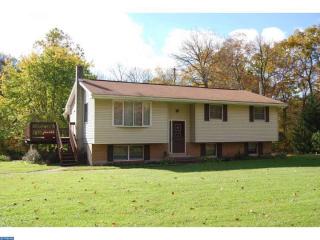 222 Baldy Hill Rd, Alburtis, PA 18011-2008
