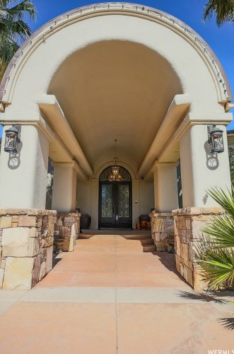 1540 Stone Clf Dr, Saint George UT 84790-6138 exterior