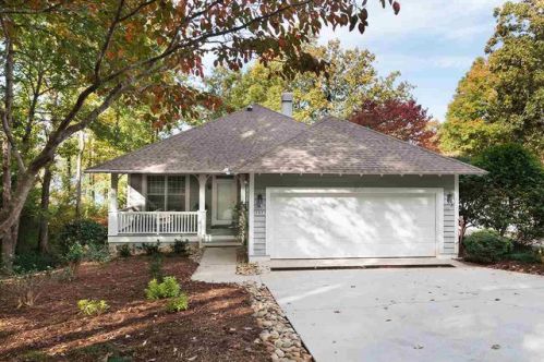 107 Bowline Ct, Salem, SC 29676-4603