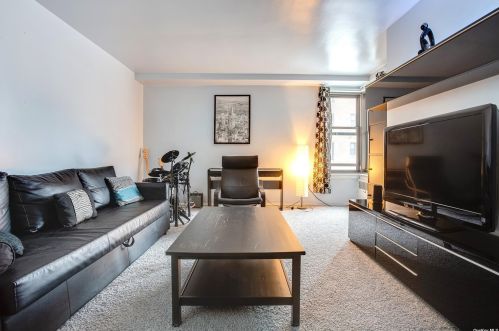 8385 Woodhaven Blvd, Jamaica, NY 11421-1531