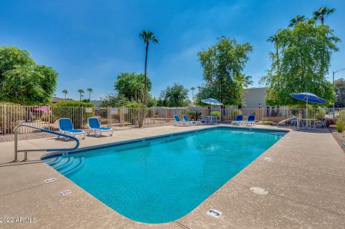 7724 Camelback Rd, Scottsdale AZ 85251-1801 exterior