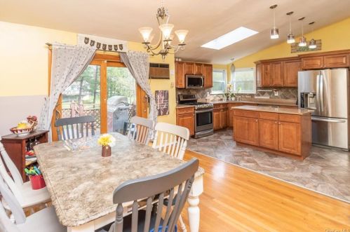 3 Capital Dr, Washingtonville NY  10992-1384 exterior