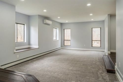 128 Country Clb Dr, Florida NY  10921-1555 exterior