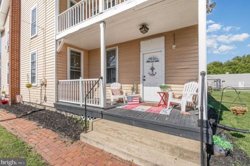 296 2nd St, Highspire PA  17034-1555 exterior