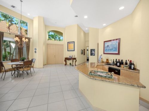 152 Windward Dr, West Palm Beach, FL 33418-4011