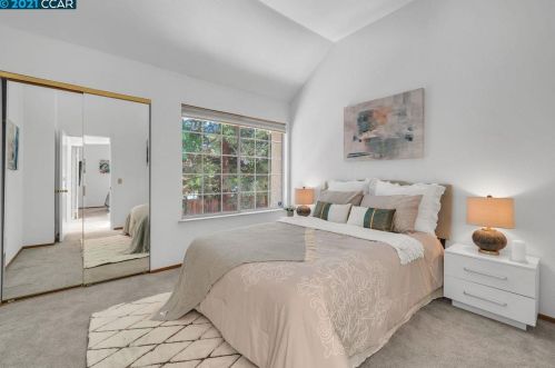 7294 Cronin Cir, Pleasanton CA  94568-2330 exterior