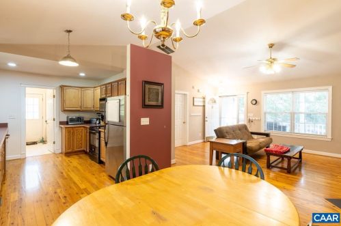 11 Shiloh Ct, Bybee VA  22963-3217 exterior