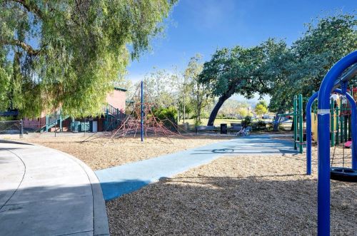 5625 Le Fevre Dr, San Jose CA  95118-3927 exterior