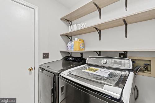 4303 Lakeview Pkwy, Locust Grove VA  22508-5515 exterior