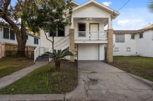 1805 54 St, Galveston TX 77551-5122 exterior