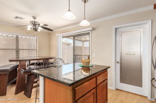 9072 80 Ln, Peoria AZ 85382-4417 exterior