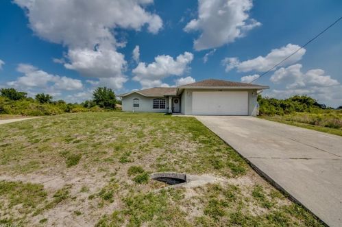 2818 18th St, Lehigh Acres, FL 33976-3607