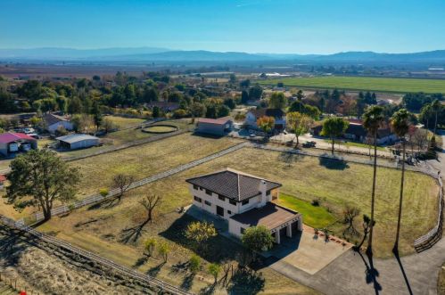 6960 Vista Del Sol, Gilroy CA  95020-9544 exterior