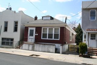 962 84th St, Brooklyn, NY 11228-2822