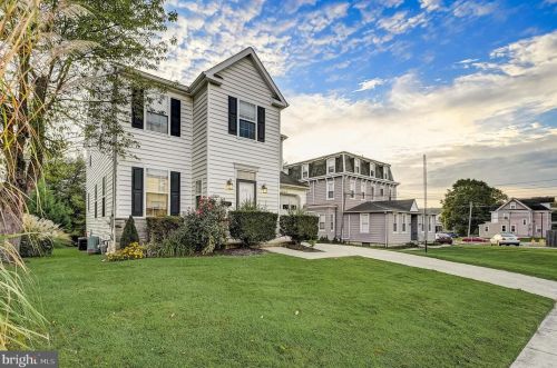 1019 Lafayette Ave, Prospect Park, PA 19076-2215