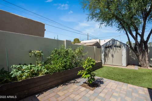 2506 10 St, Phoenix AZ 85024-4130 exterior