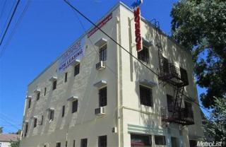 2114 16th St, Sacramento CA  95818-1563 exterior