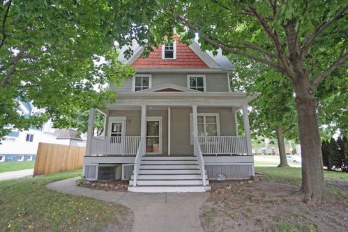 709 4th St, Watertown, WI 53094-4530