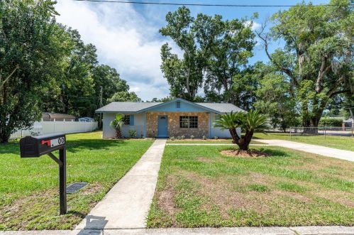 1700 Thor Ave, Apopka FL  32703-4740 exterior