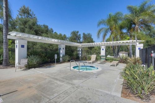 2169 Fiori Dr, Vista CA  92084-7737 exterior