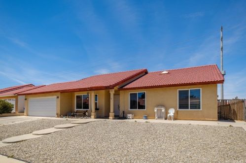 14144 Cortez Dr, Victorville, CA 92392-9227