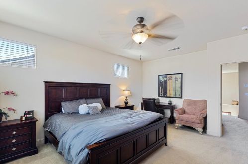 2073 Wyndham Way, Lodi CA  95242-4807 exterior