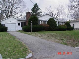 60 Embassy Rd, Springfield, MA 01119-2910