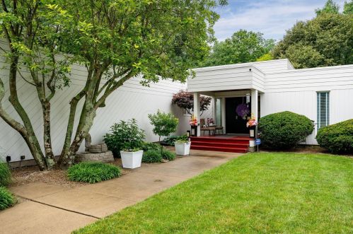 6525 Foursome Ln, Englewood, OH 45322-3703