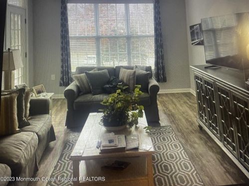 129 Sophee Ln, Lakewood NJ  08701-6286 exterior