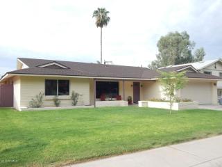 5013 Frier Dr, Glendale, AZ 85301-1533