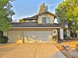 8152 Lakespring Way, Sacramento, CA 95828-6350
