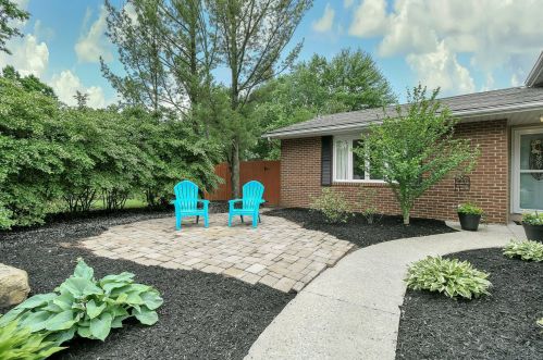 823 Hickory Dr, Marysville, OH 43040-1360
