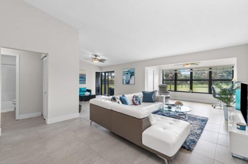 5152 Golfview Ct, Delray Beach FL  33484-8360 exterior