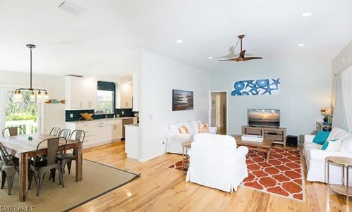 1388 Tahiti Dr, Sanibel, FL 33957-2614