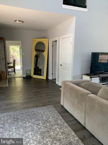 221 Monroeville Rd, Swedesboro NJ  08085-3450 exterior