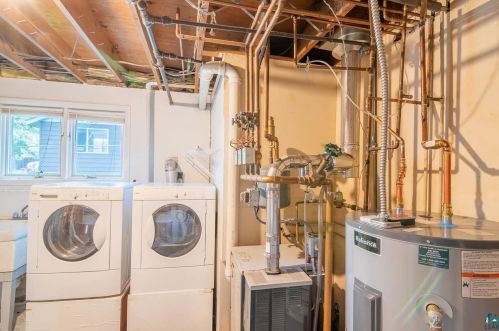 3402 Outer Dr, Hibbing MN 55746-2659 exterior