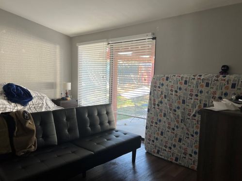 31921 Emerald Ln, Santa Clarita CA  91384-3102 exterior