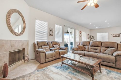 49527 Wayne St, Indio CA  92201-9752 exterior