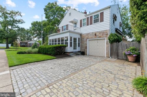 217 White Horse Pike, Camden NJ  08106-1306 exterior