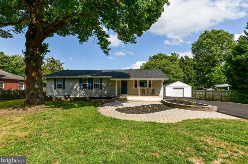 1954 Old Kirkwood Rd, Bear DE  19701-2235 exterior