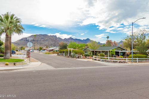 10814 12 St, Phoenix AZ 85085-7708 exterior