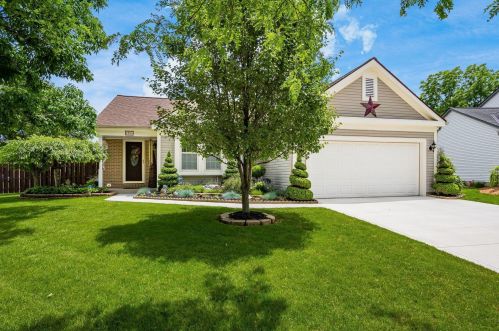 2206 Deveron Ln, Darbydale, OH 43123-1089
