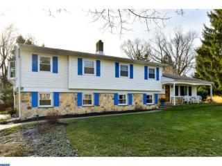 4 Kane Dr, Frazer, PA 19355-1713